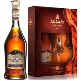 Ararat 6 Éves Brandy + 2 db Pohár (40% 0,7L)