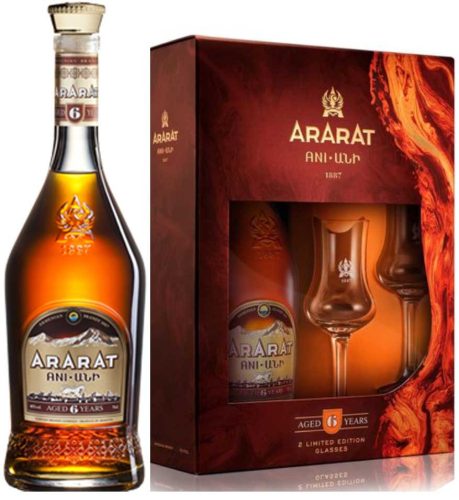 Ararat 6 Éves Brandy + 2 db Pohár (40% 0,7L)