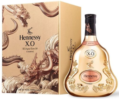 Hennessy XO (arany) by Yang Yongliang Sárkány Edition. (40% 0,7L)