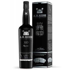 A. H. Riise XO Founders Reserve Rum (0,7L 45,5%)